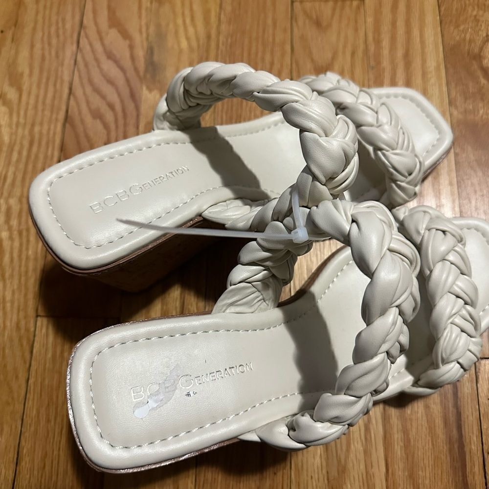 BCBGeneration | Ulana Wedge Sandal - Picture 6 of 9